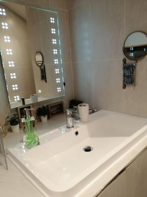 Welsh Miners Cottage Four Bedroom House Treherbert 외부 사진