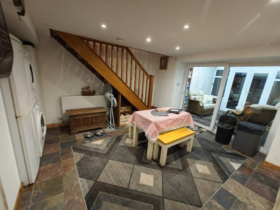 Welsh Miners Cottage Four Bedroom House Treherbert 외부 사진